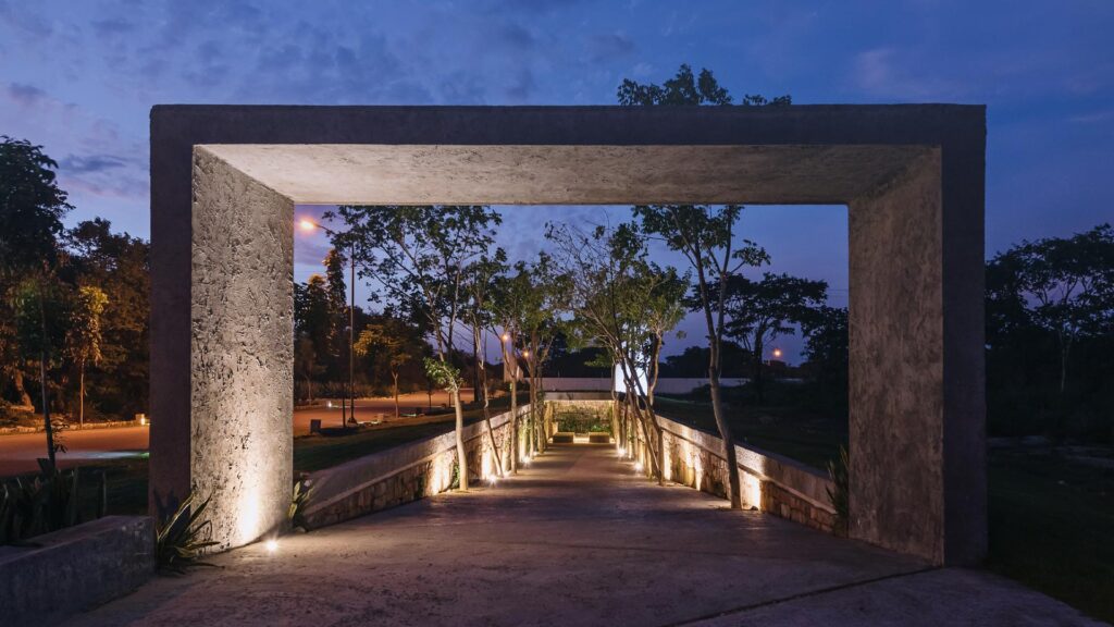 Capilla de la Tierra - Medalla de oro XIV Bienal de Arquitectura Yucateca